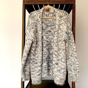 Soft, fuzzy POL Cardigan in blue and white